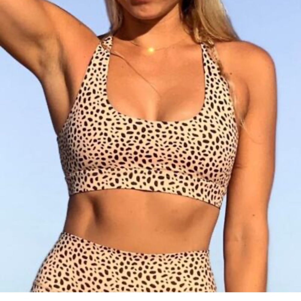 CHEETAH BALIAN SET. Crop and matching leggings